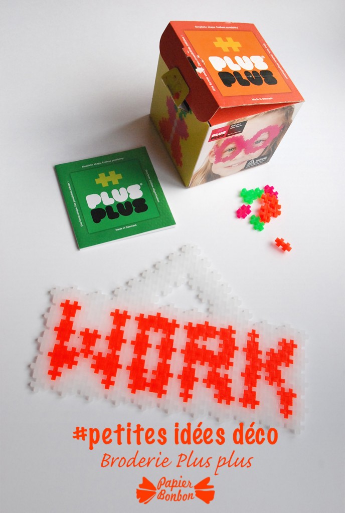 Broderie plastique avec les briques Plus plus