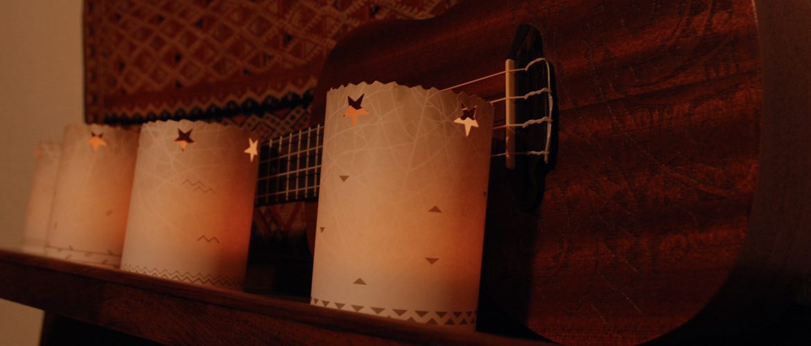 Natural tea light holder